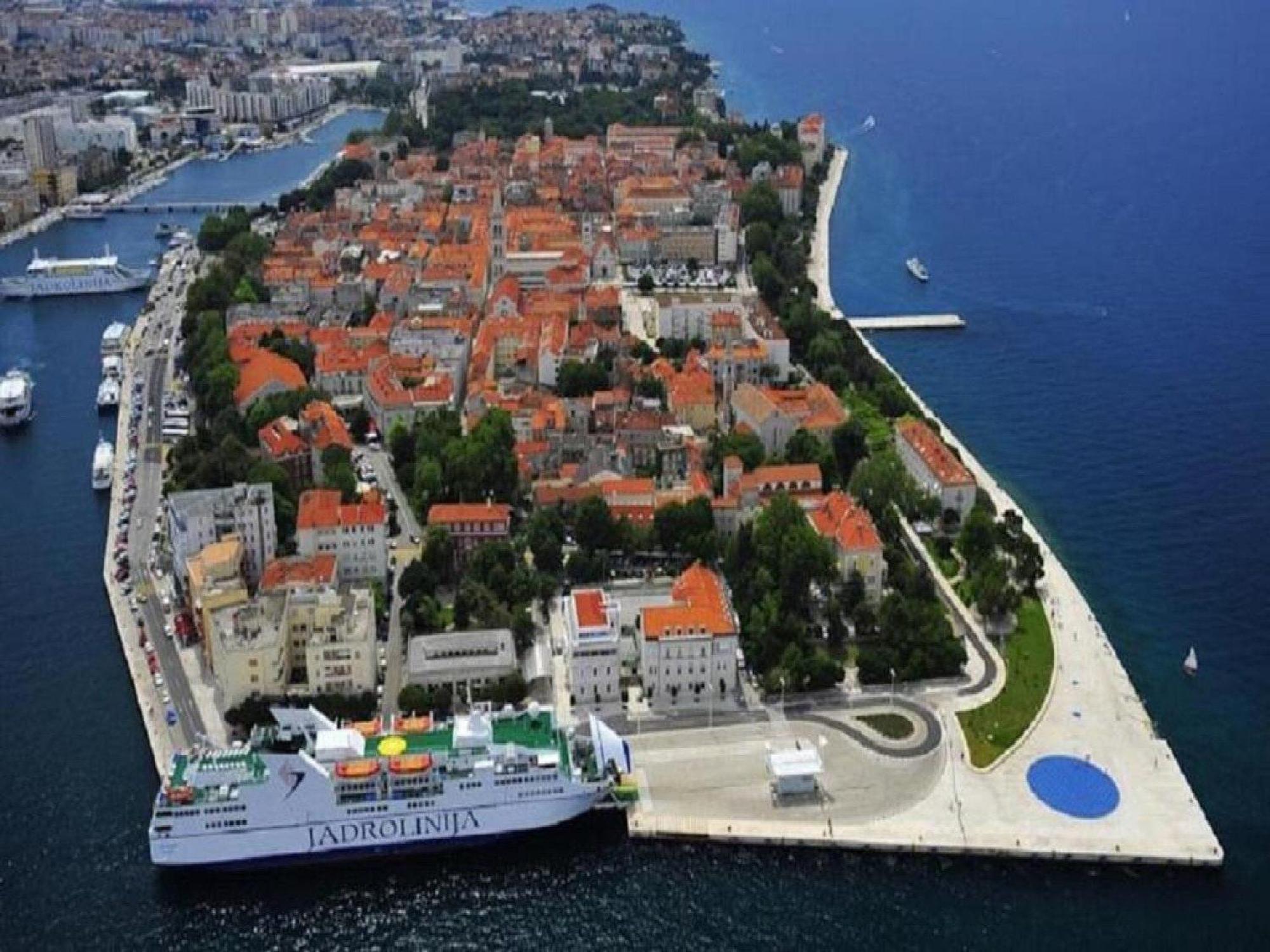 Apartments Milic - One Bedroom Apartment With Sea View And Terrace Gornji Karin Kültér fotó