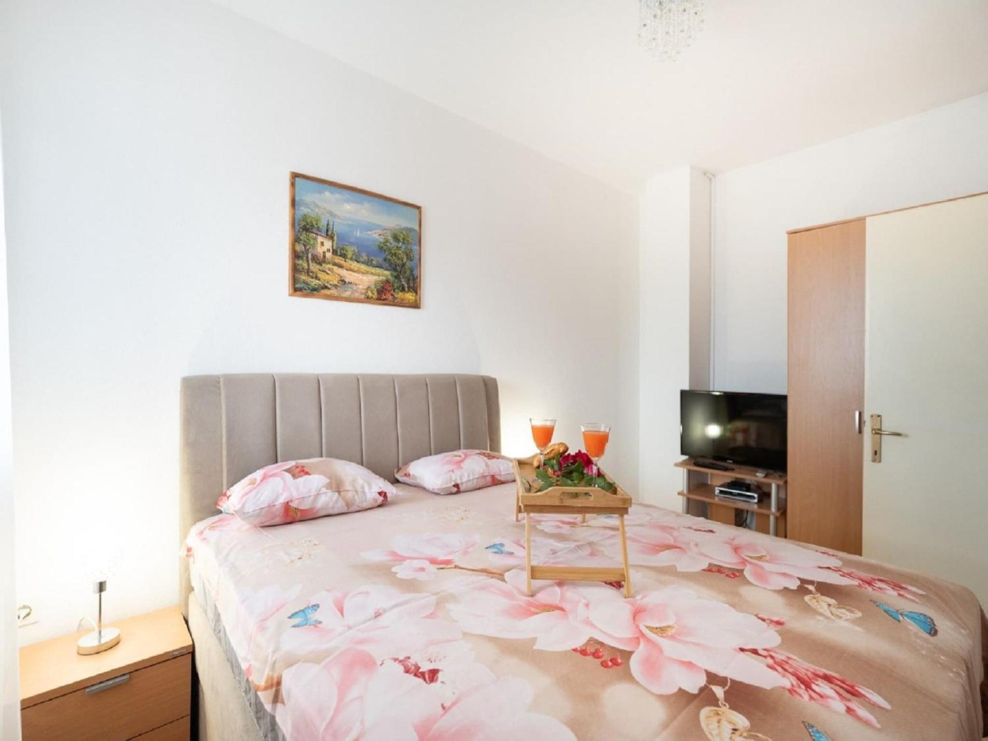 Apartments Milic - One Bedroom Apartment With Sea View And Terrace Gornji Karin Kültér fotó