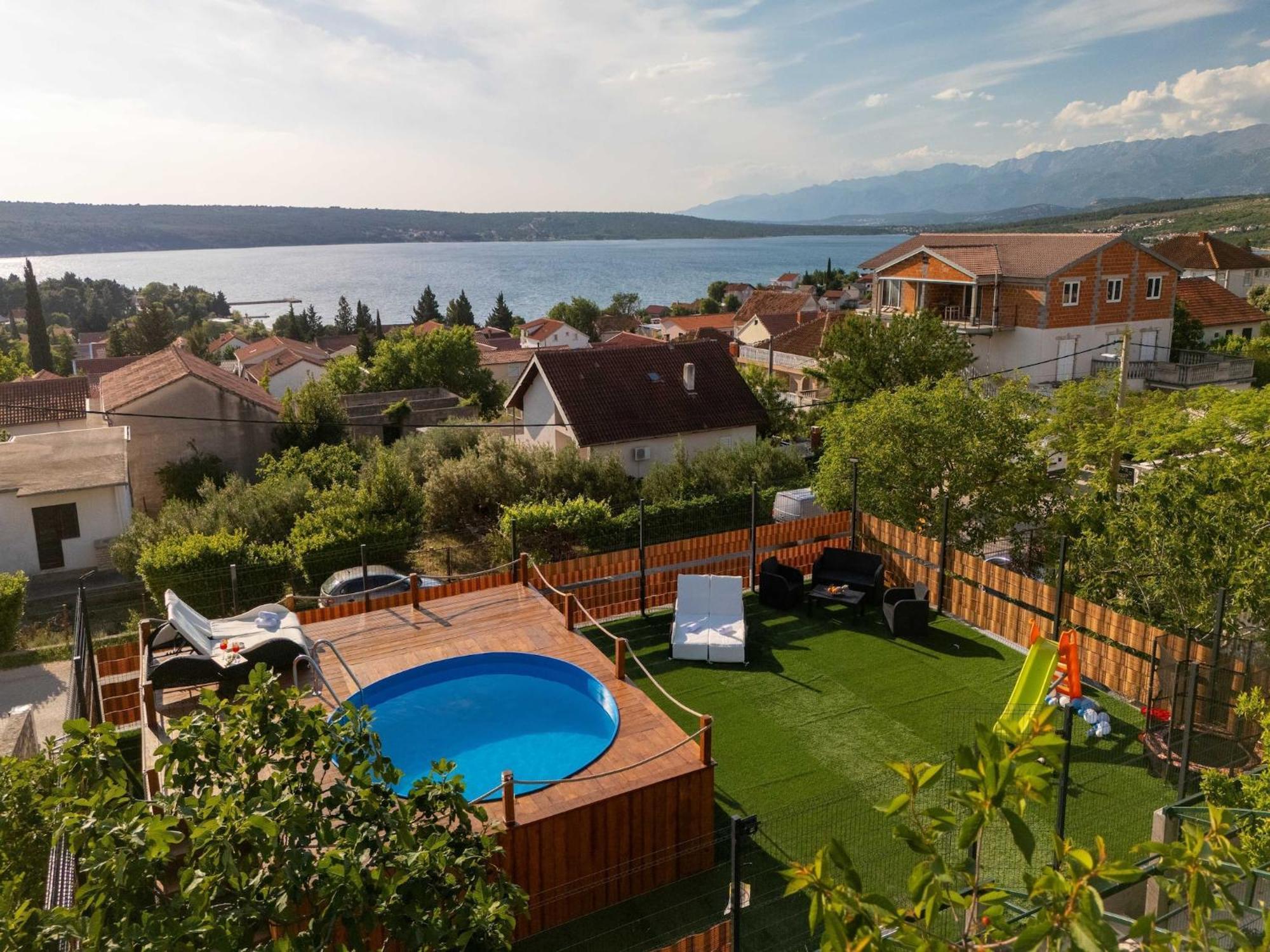 Apartments Milic - One Bedroom Apartment With Sea View And Terrace Gornji Karin Kültér fotó